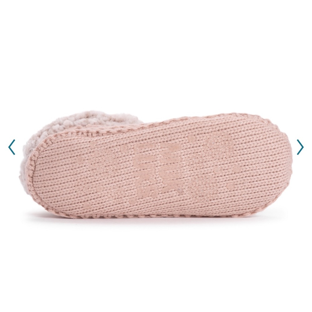 MUK LUKS Women's Sherpa Cuff Bootie indoorPink slippers - Picture 4 of 5